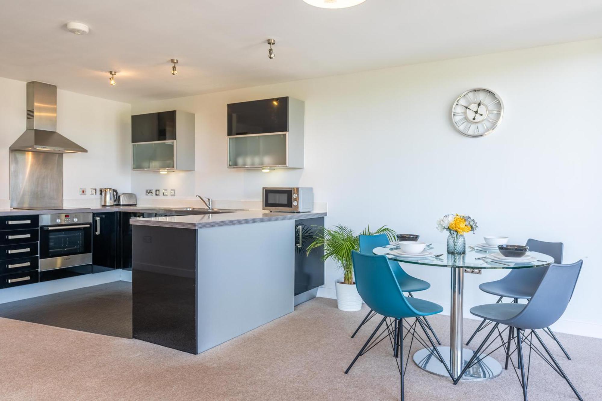 Cotels At Vizion Serviced Apartments, Superfast Broadband, Central Location, Free Parking, Fully Equipped Kitchen Μίλτον Κέινς Εξωτερικό φωτογραφία