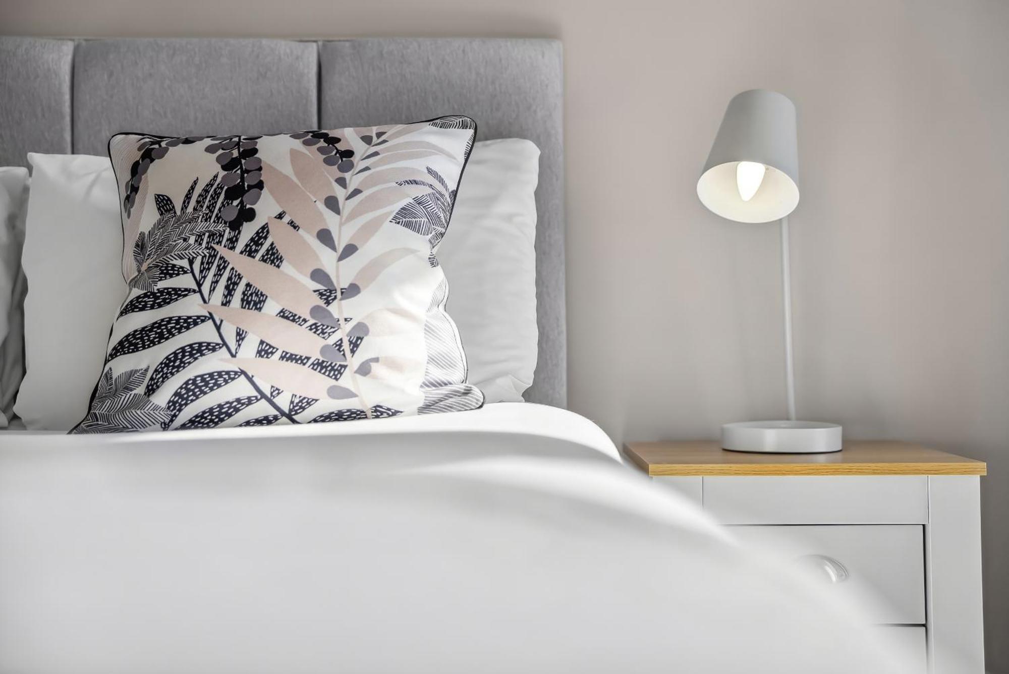 Cotels At Vizion Serviced Apartments, Superfast Broadband, Central Location, Free Parking, Fully Equipped Kitchen Μίλτον Κέινς Εξωτερικό φωτογραφία