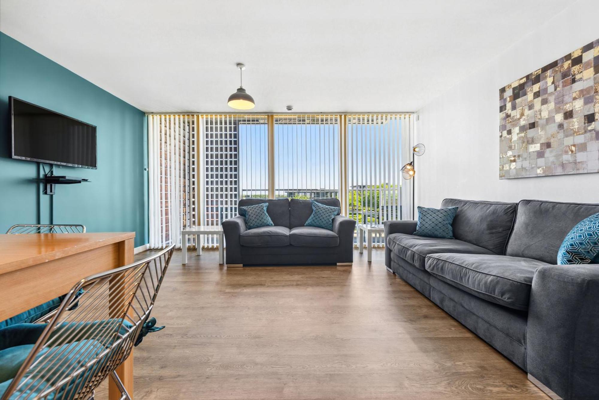 Cotels At Vizion Serviced Apartments, Superfast Broadband, Central Location, Free Parking, Fully Equipped Kitchen Μίλτον Κέινς Εξωτερικό φωτογραφία