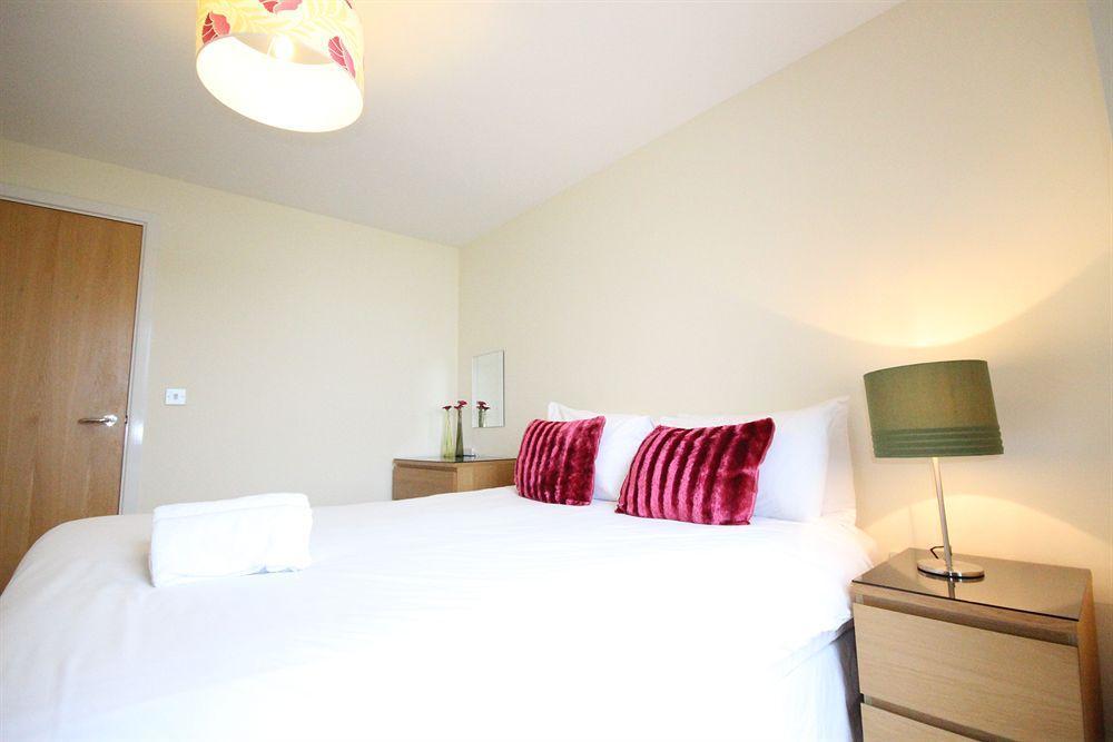 Cotels At Vizion Serviced Apartments, Superfast Broadband, Central Location, Free Parking, Fully Equipped Kitchen Μίλτον Κέινς Εξωτερικό φωτογραφία