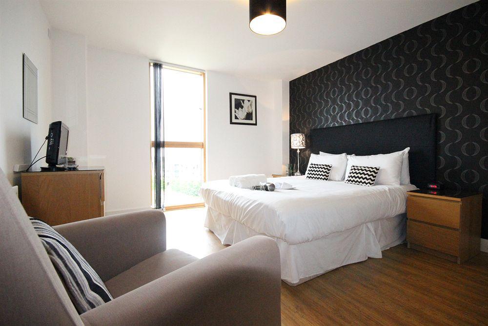 Cotels At Vizion Serviced Apartments, Superfast Broadband, Central Location, Free Parking, Fully Equipped Kitchen Μίλτον Κέινς Εξωτερικό φωτογραφία