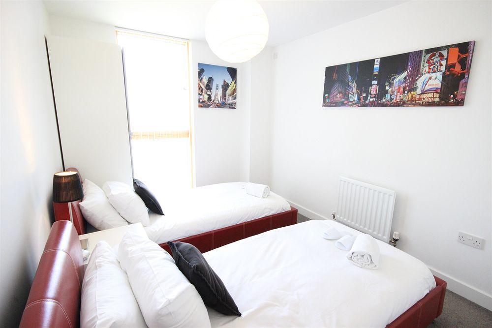 Cotels At Vizion Serviced Apartments, Superfast Broadband, Central Location, Free Parking, Fully Equipped Kitchen Μίλτον Κέινς Εξωτερικό φωτογραφία