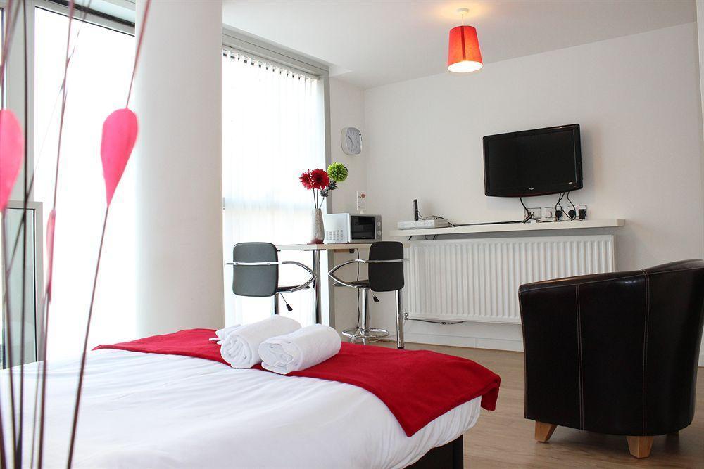 Cotels At Vizion Serviced Apartments, Superfast Broadband, Central Location, Free Parking, Fully Equipped Kitchen Μίλτον Κέινς Εξωτερικό φωτογραφία