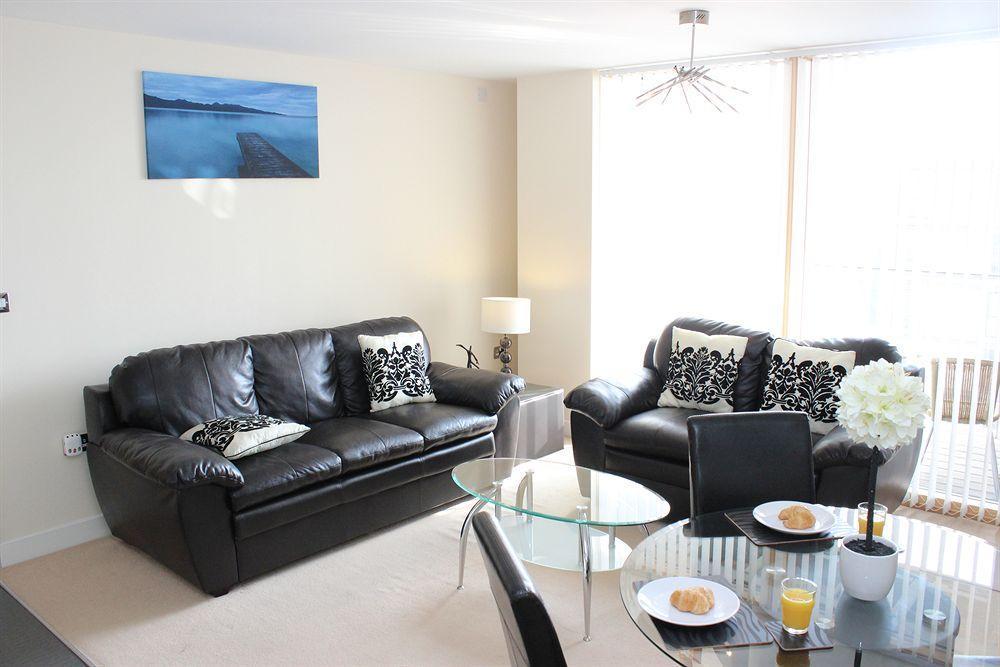 Cotels At Vizion Serviced Apartments, Superfast Broadband, Central Location, Free Parking, Fully Equipped Kitchen Μίλτον Κέινς Εξωτερικό φωτογραφία