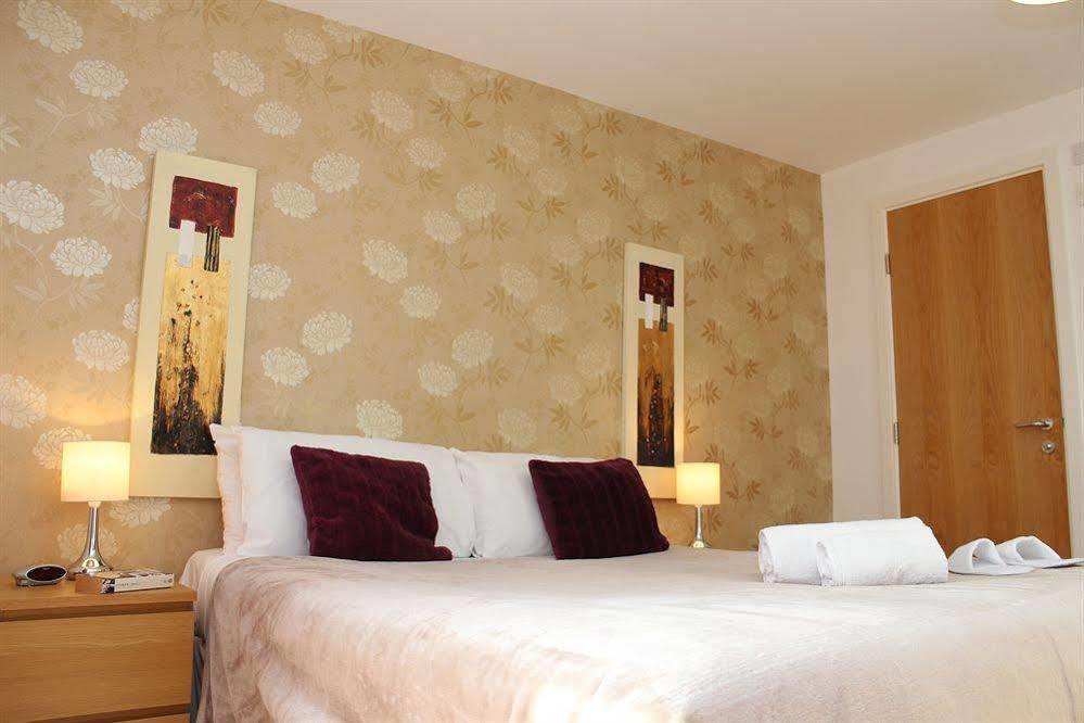 Cotels At Vizion Serviced Apartments, Superfast Broadband, Central Location, Free Parking, Fully Equipped Kitchen Μίλτον Κέινς Εξωτερικό φωτογραφία